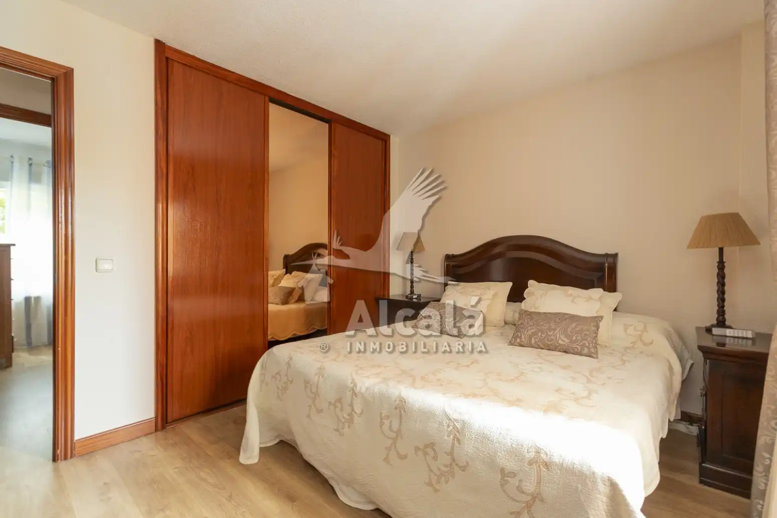 Bedroom of Flat for sale in Venecia - Nueva Alcalá