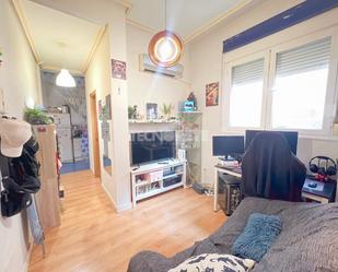 Sala d'estar de Estudi en venda en  Madrid Capital amb Calefacció