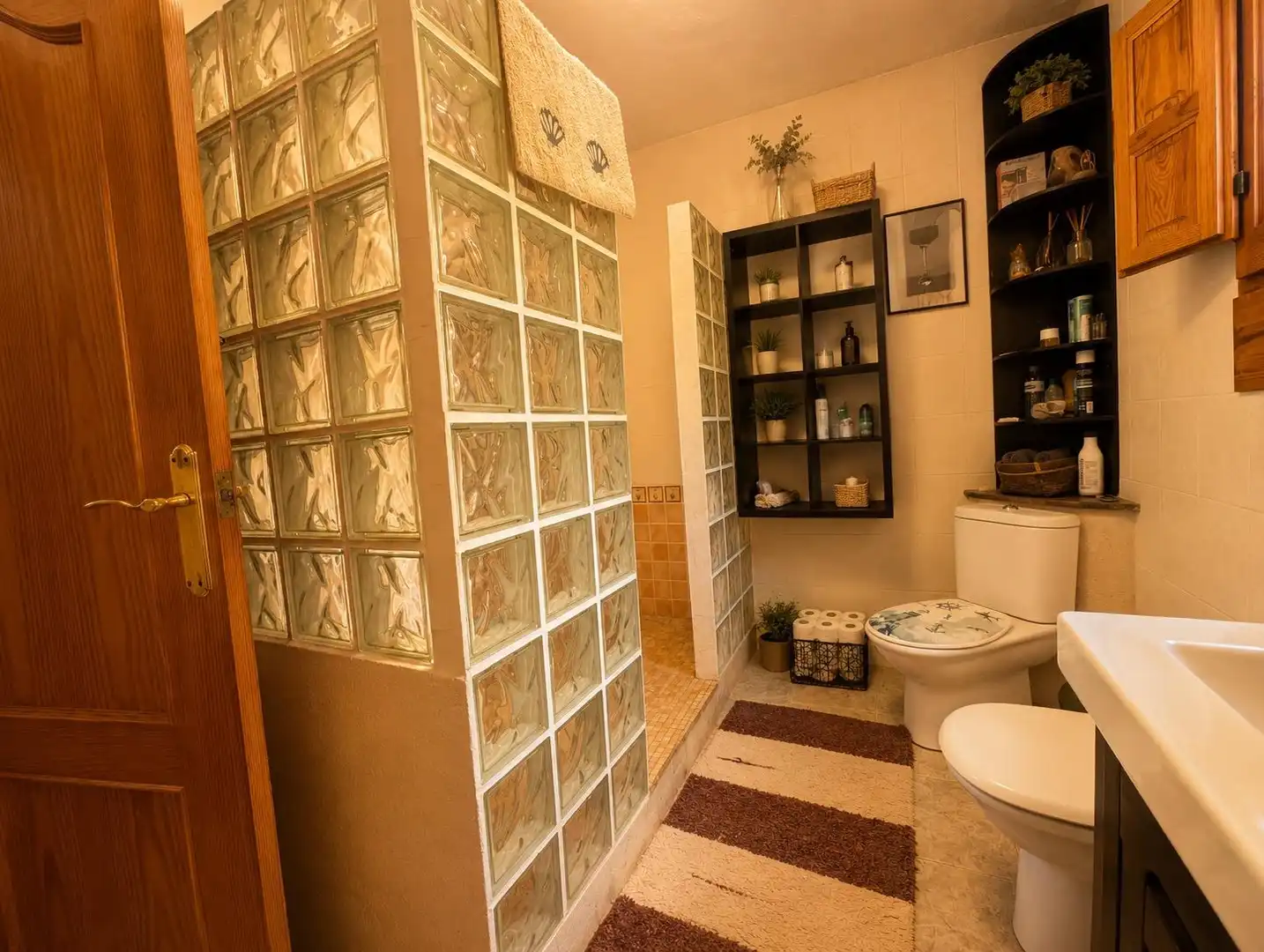 Bathroom of Houses for sale in Elche / Elx  with Private garden, Terrace and Swimming Pool