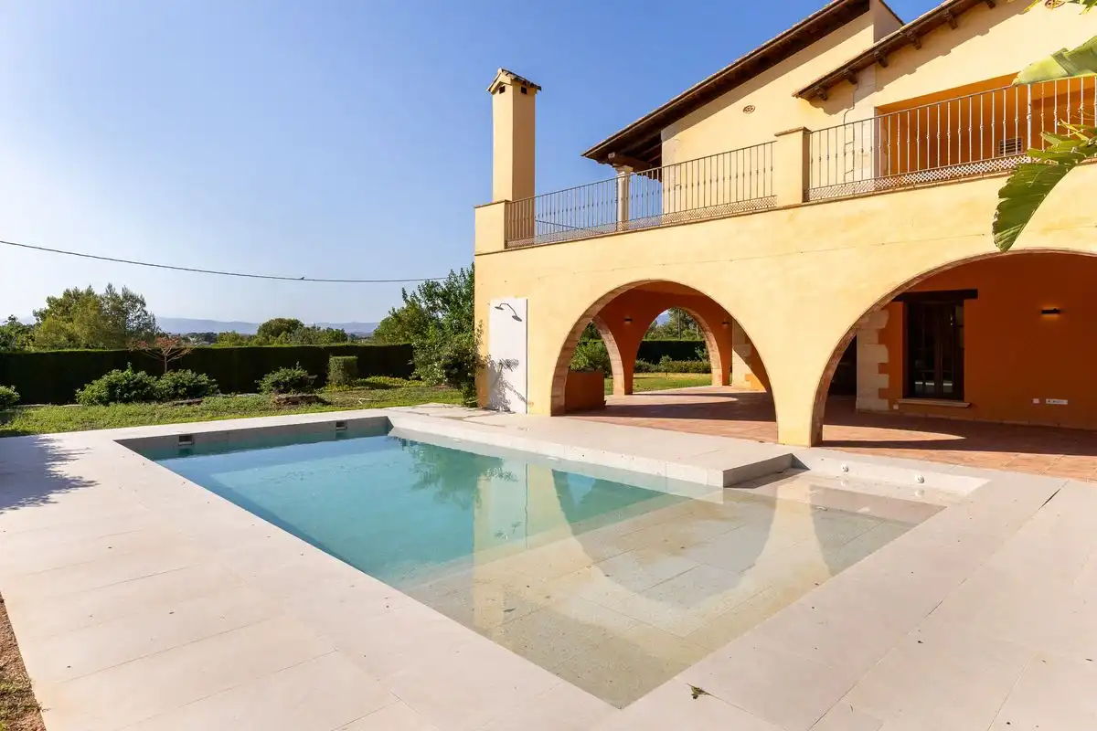 Casa amb terrassa en venda a Carrer Montnegre, imagen 3