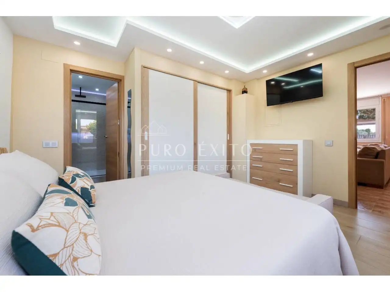 Habitación de Casa o chalet en venta en El Pla de Santa Maria con Aire acondicionado, Jardín privado y Terraza