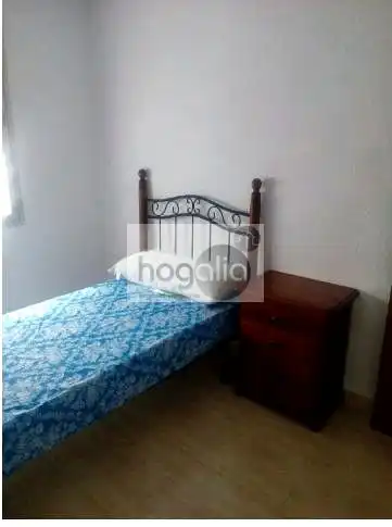 Habitación de Piso de alquiler en Sevilla con Aire acondicionado, Terraza y Amueblado