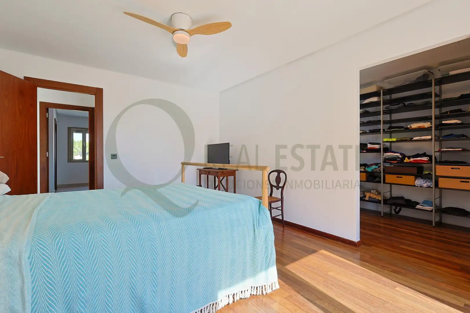 Dormitori de Casa o xalet en venda en Alicante / Alacant amb Aire condicionat, Calefacció i Jardí privat
