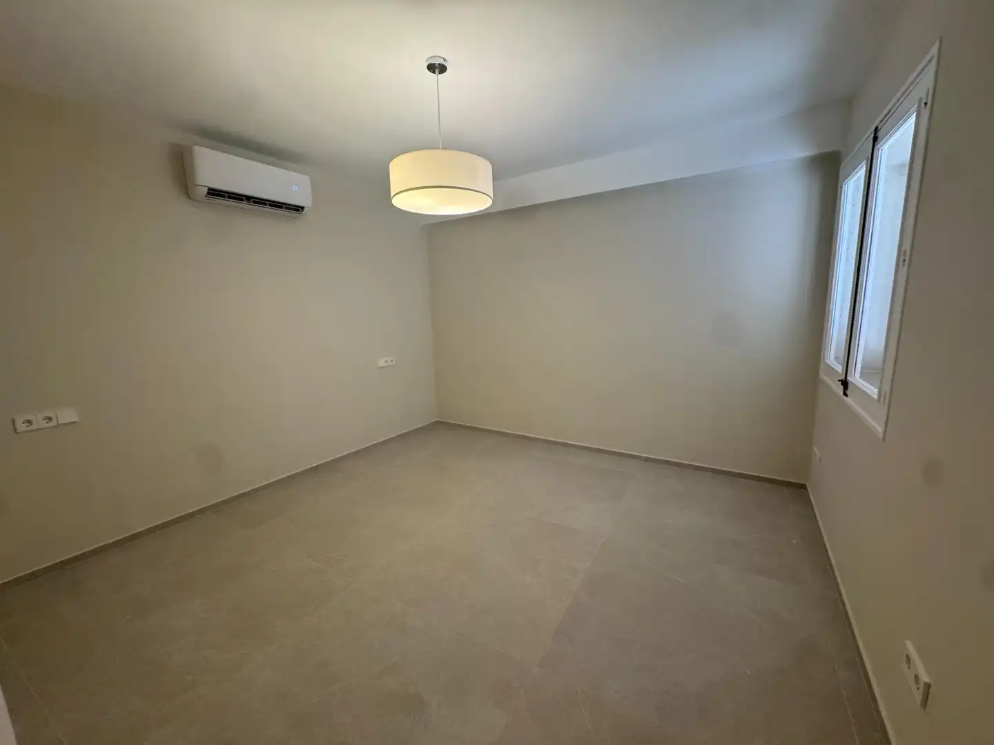 Flat for rent in Carrer GENERAL RIERA, Bons Aires