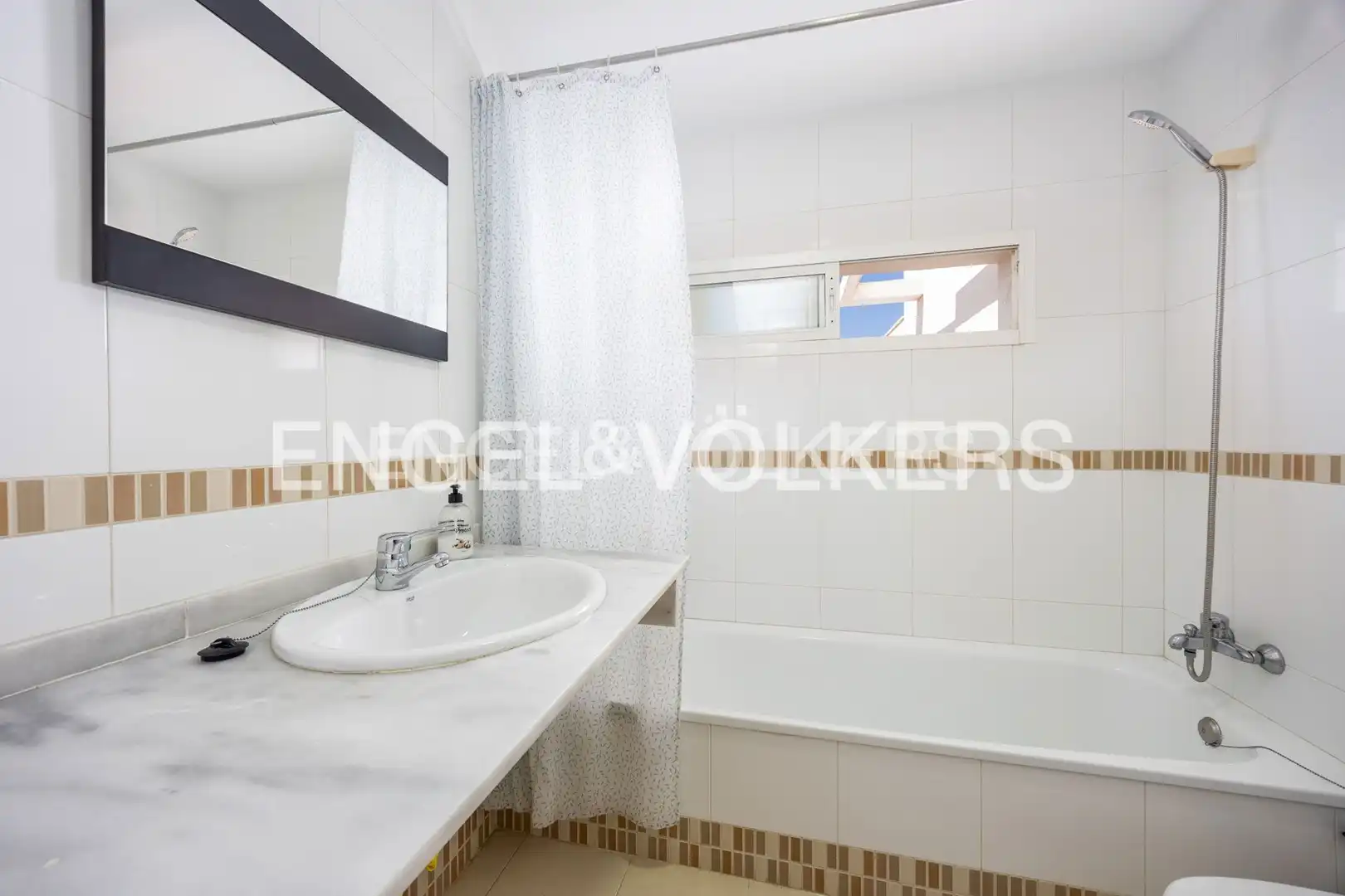 Bathroom of Houses for rent in Conil de la Frontera  with Heating, Private garden and Terrace