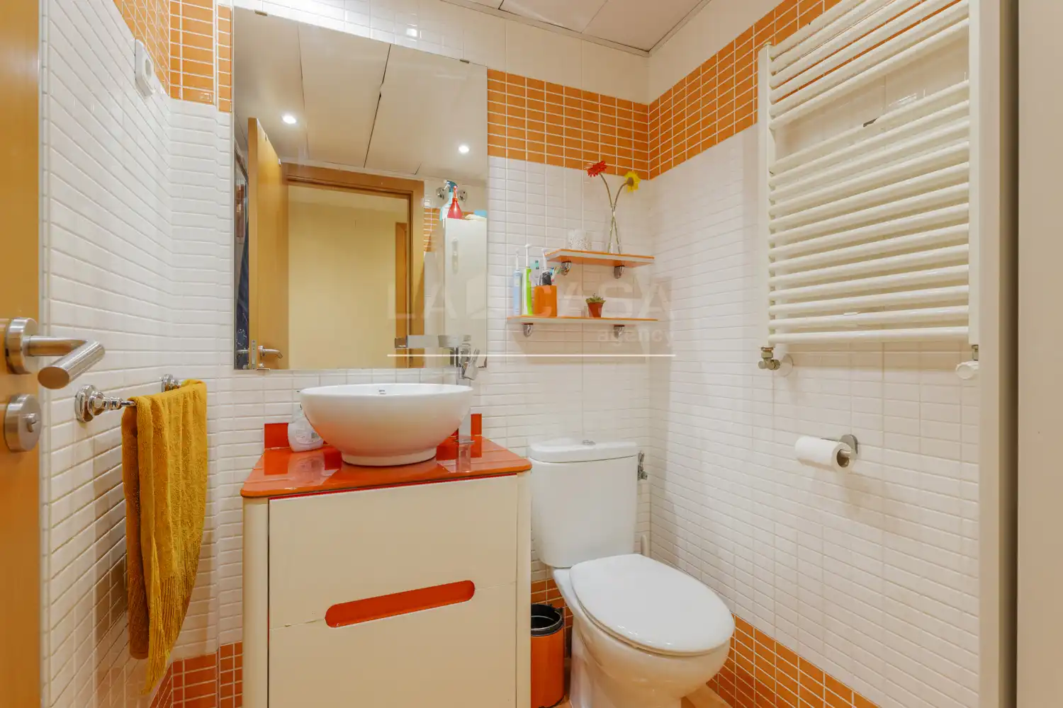 Baño de Piso en venta en Fuenlabrada con Calefacción, Terraza y Trastero