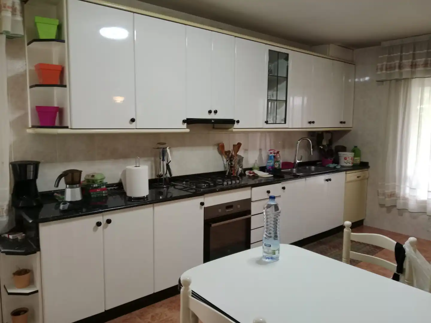 Cuina de Casa o xalet en venda en Teo amb Calefacció, Jardí privat i Traster