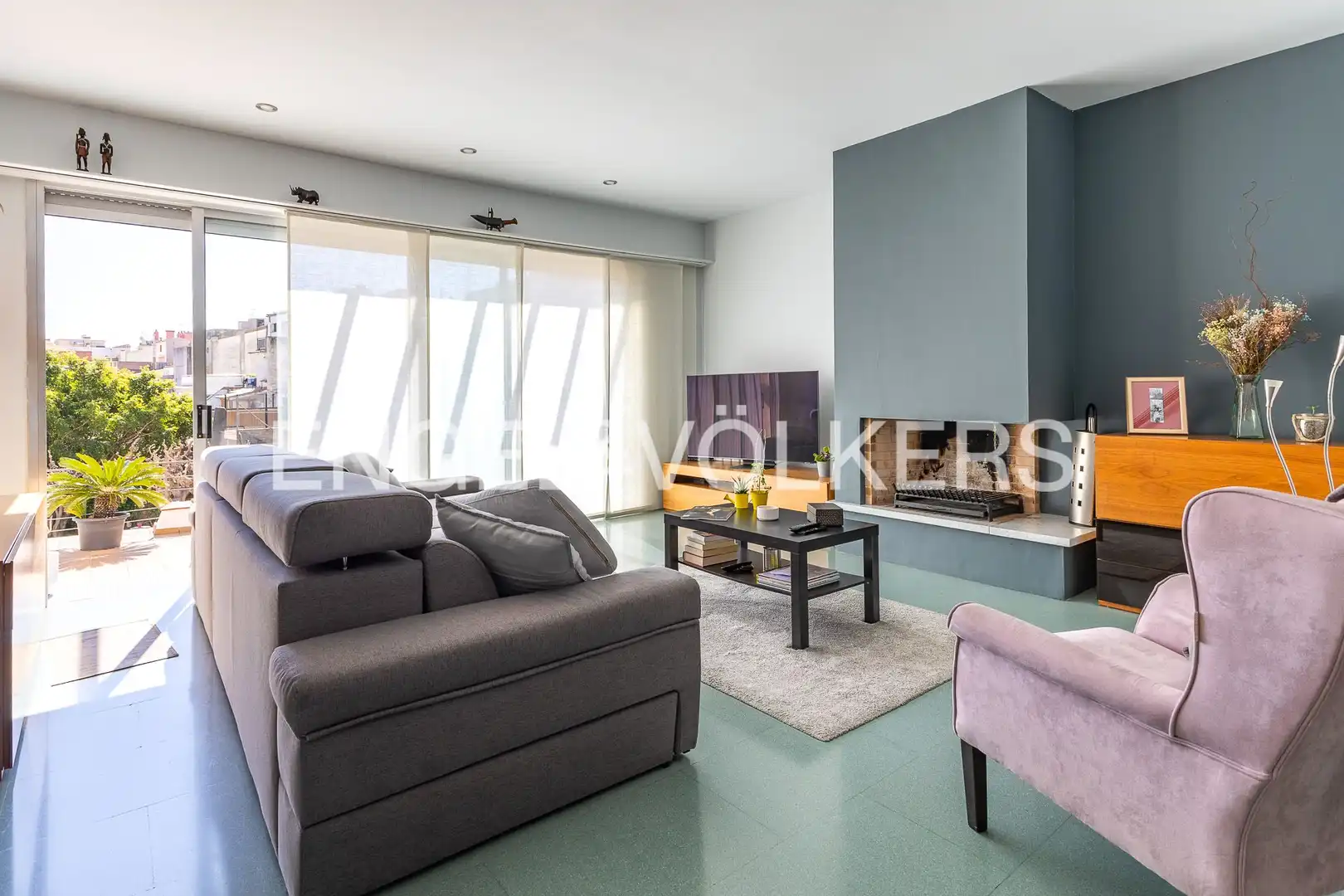 Sala d'estar de Casa o xalet en venda en Mataró amb Aire condicionat, Calefacció i Jardí privat