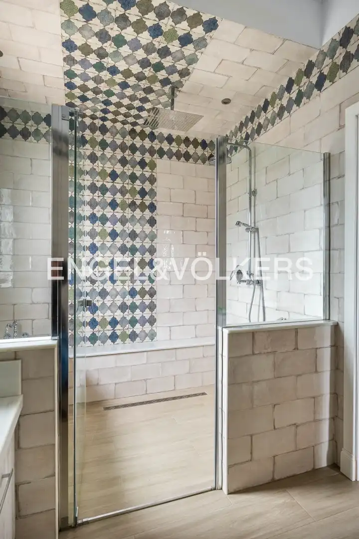 Baño de Finca rústica en venta en Lora del Río con Aire acondicionado, Calefacción y Jardín privado