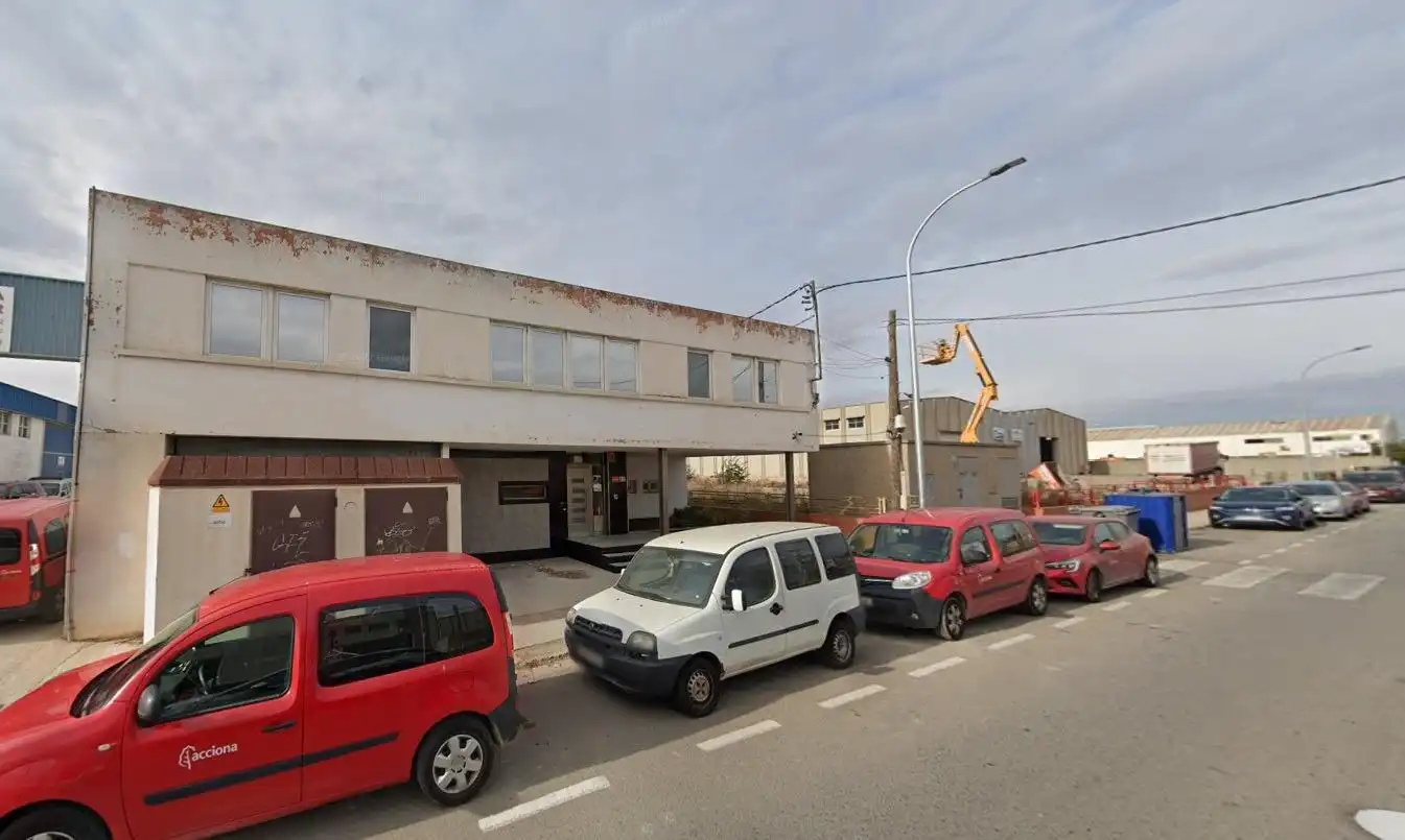 Nave industrial in vendita a Carrer ARTESANS 11, imagen 2