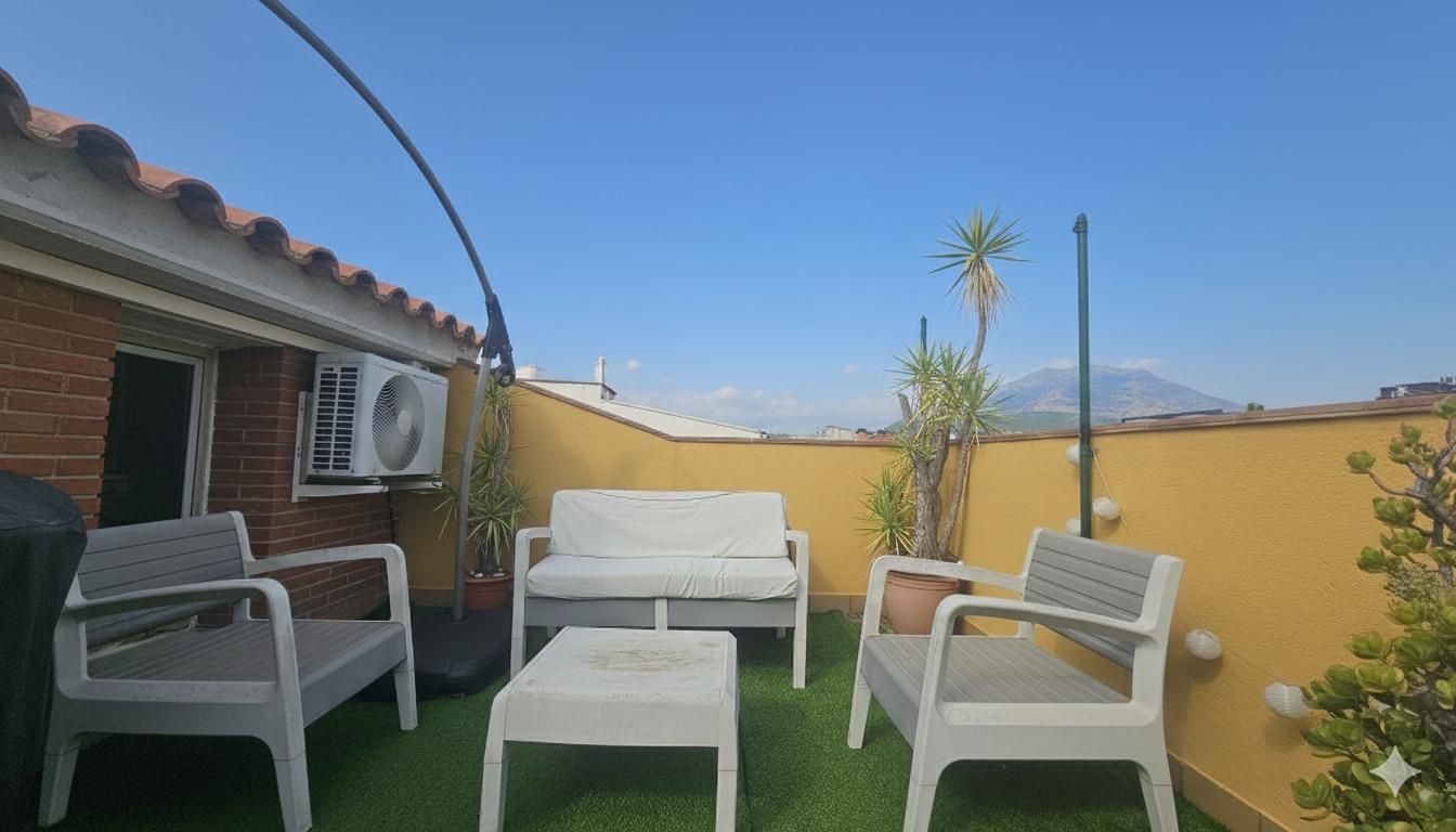 Terrassa de Dúplex en venda en Olesa de Montserrat amb Balcó
