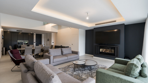 Photo 3 of Single-family semi-detached to rent in Puerto de Estepona, Málaga