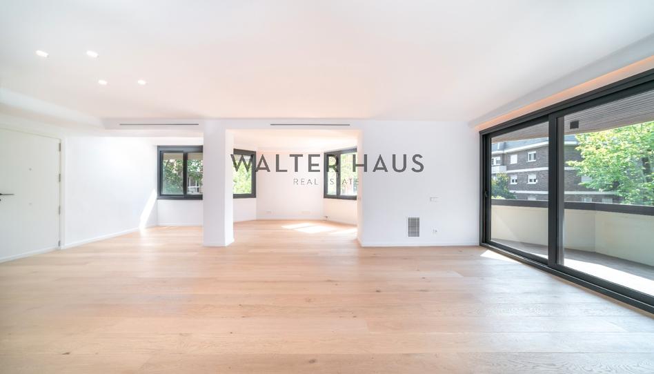 Foto 1 de Piso en venta en Carrer del Doctor Roux, Les Tres Torres, Barcelona