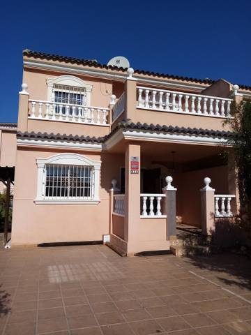 Dúplex en Venta en C/ Finlandia  en Puerto Marino