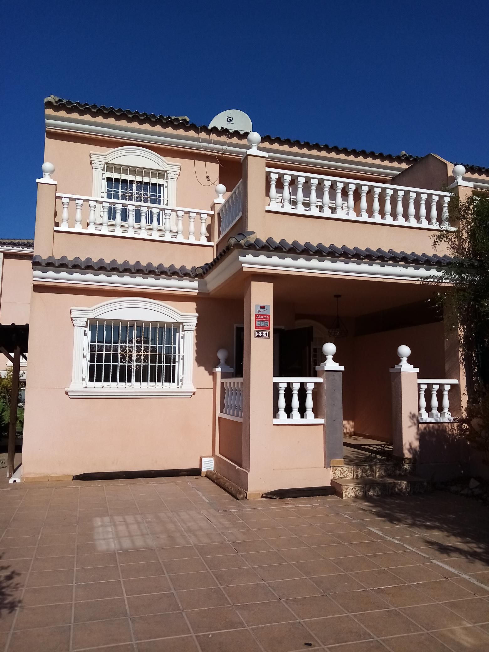 Duplex for sale in C/ Finlandia , Puerto Marino