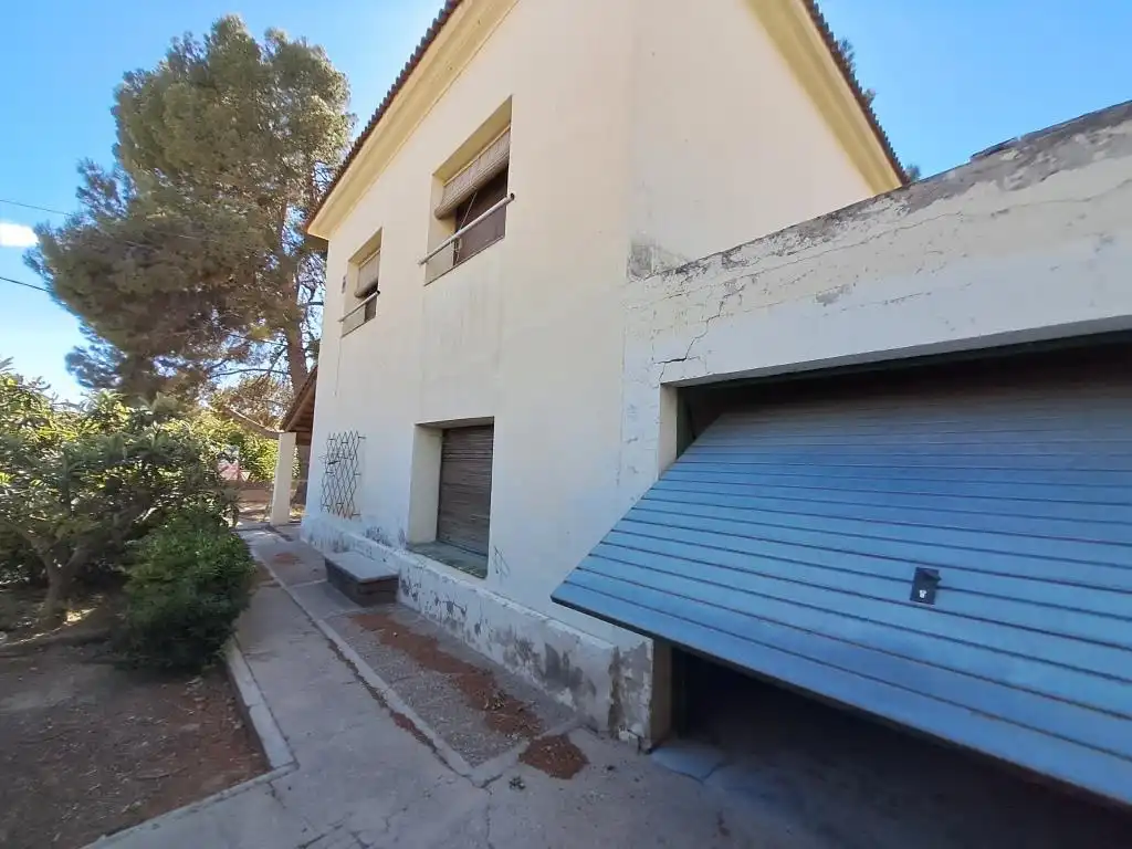 Vista exterior de Casa o chalet en venta en Alcañiz con Calefacción, Jardín privado y Amueblado