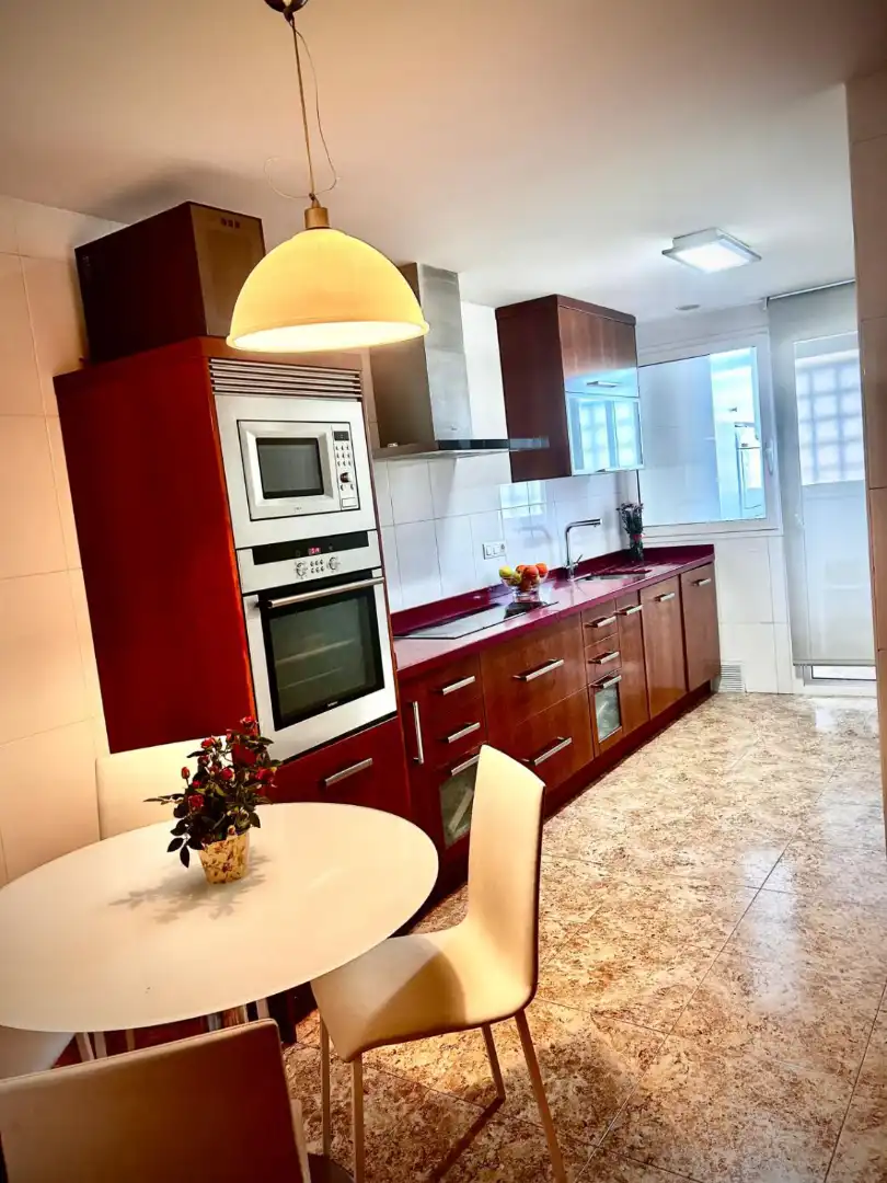 Cocina de Piso de alquiler en Murcia con Aire acondicionado, Piscina y Amueblado