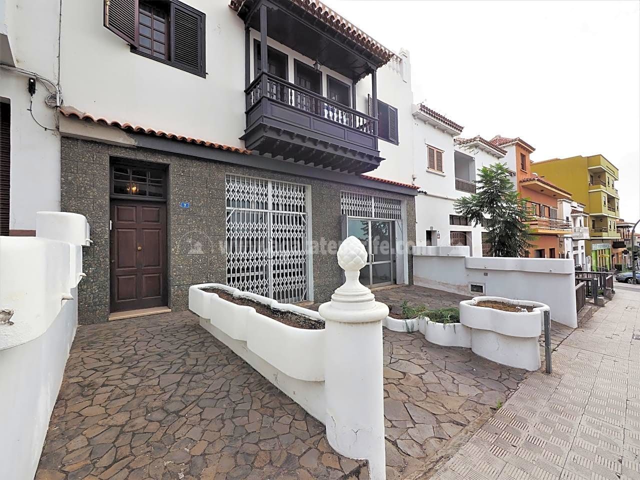 Exterior view of House or chalet for sale in Icod de los Vinos  with Sauna