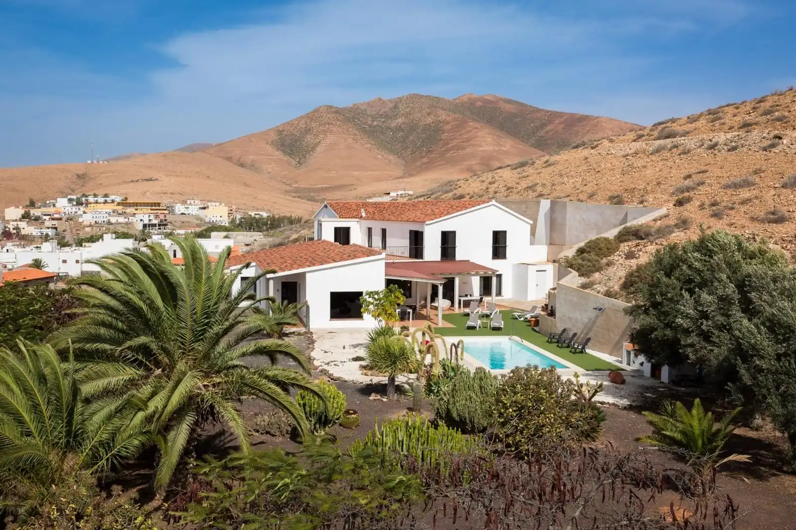 Vista exterior de Casa o chalet en venta en Pájara con Aire acondicionado, Jardín privado y Piscina