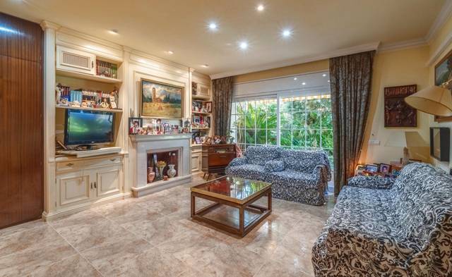 Casa adosada en Venta en Sector Est