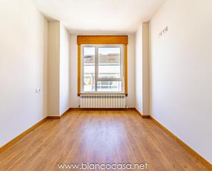 Bedroom of Flat for sale in Carballo  with Heating and Balcony