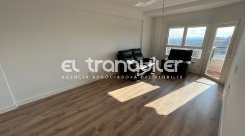 Foto 2 de Pis de lloguer a Calle Tribaldos, Canillas, Madrid