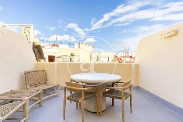 Terrace of Attic to rent in  Valencia Capital  with Air Conditioner, Heating and Terrace