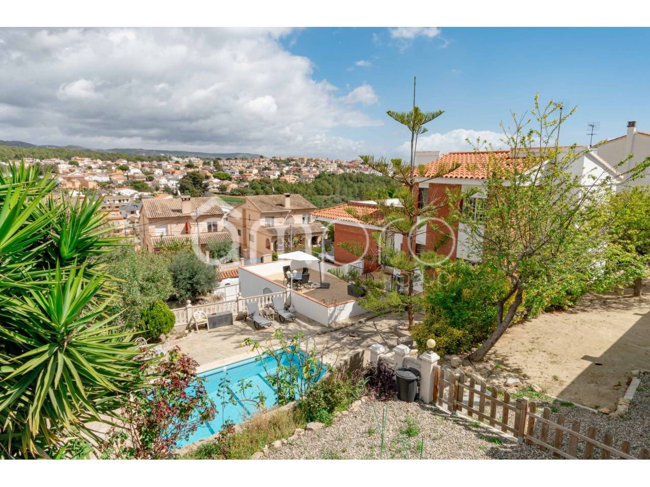 Vista exterior de Casa o xalet en venda en Creixell amb Calefacció, Jardí privat i Terrassa