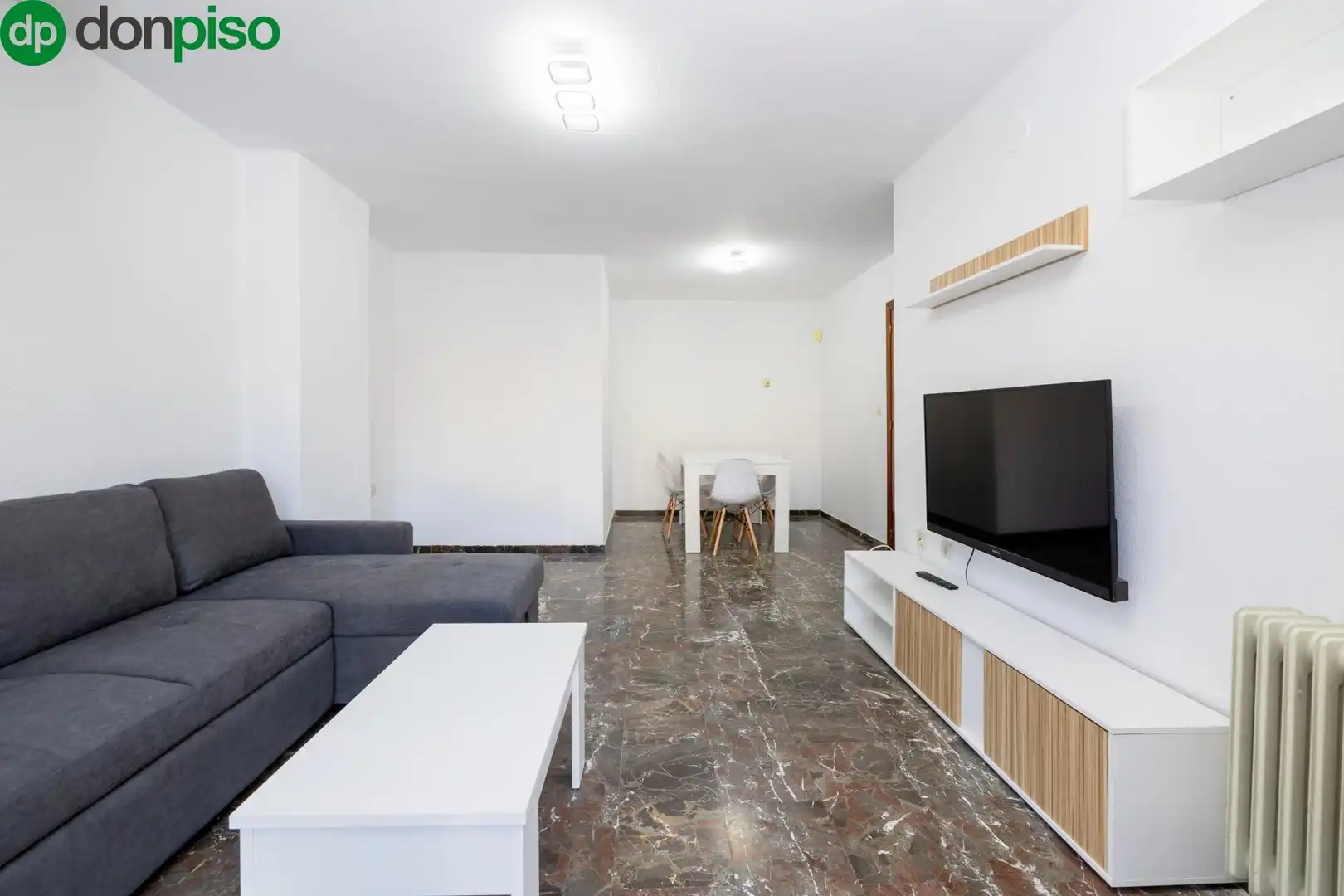 Living room of Flat for sale in Granada  with Alarm
