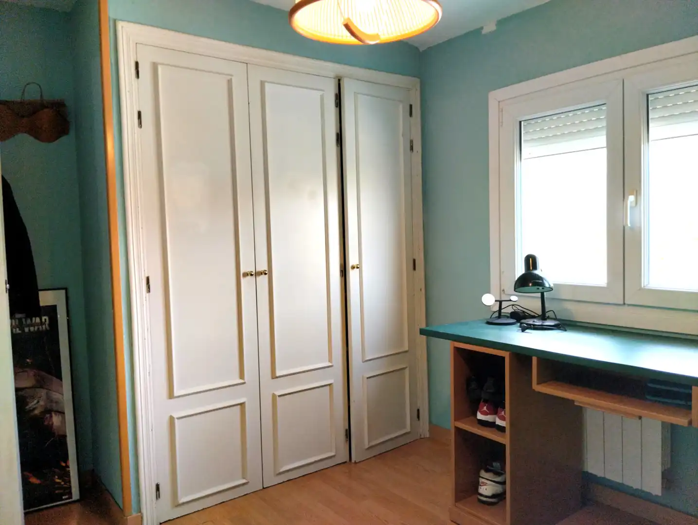 Habitación de Casa adosada en venta en San Lorenzo de El Escorial con Aire acondicionado, Calefacción y Jardín privado