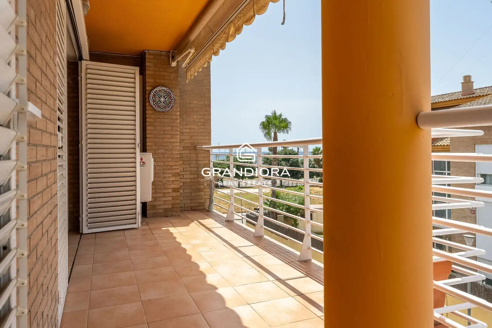 Terrasse von Maisonette zur Miete in Sant Andreu de Llavaneres mit Klimaanlage, Terrasse und Schwimmbad