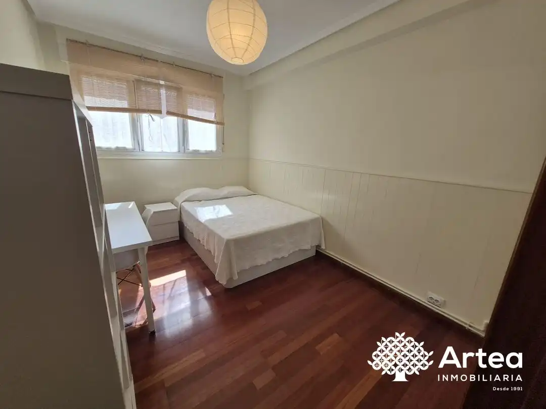 Habitación de Piso de alquiler en Bilbao  con Calefacción, Jardín privado y Terraza