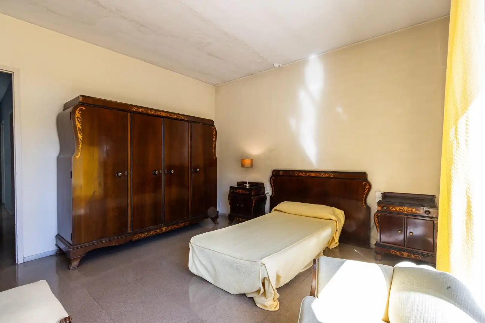 Habitación de Casa adosada en venta en Sabadell con Piscina comunitaria