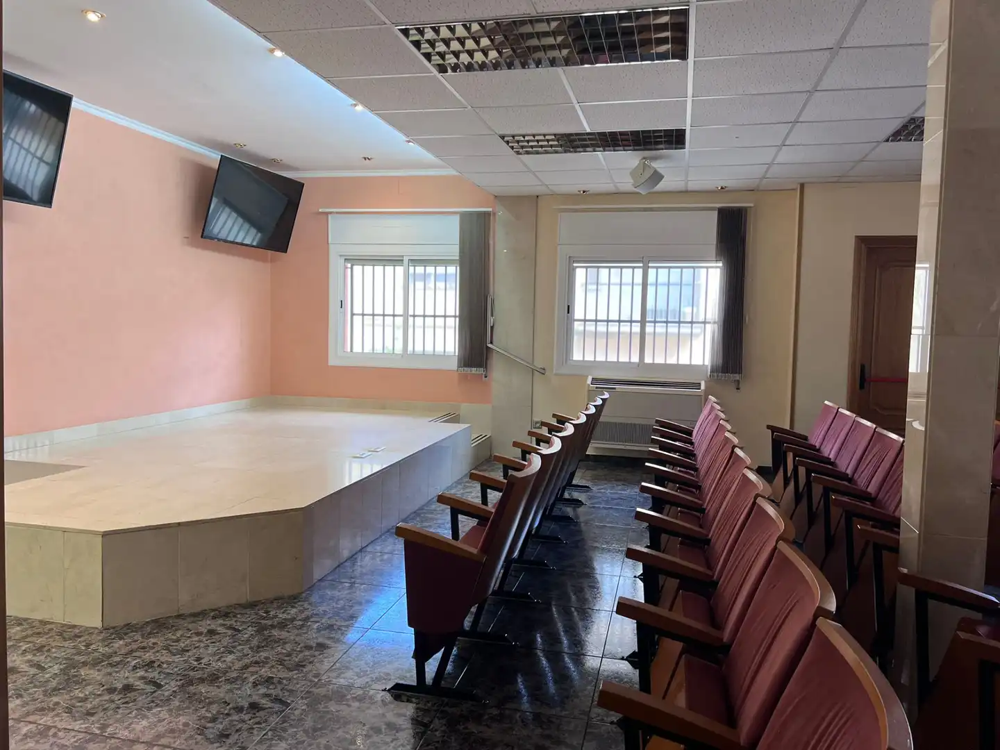 Local de lloguer en Vilassar de Dalt amb Aire condicionat, Calefacció i Terrassa