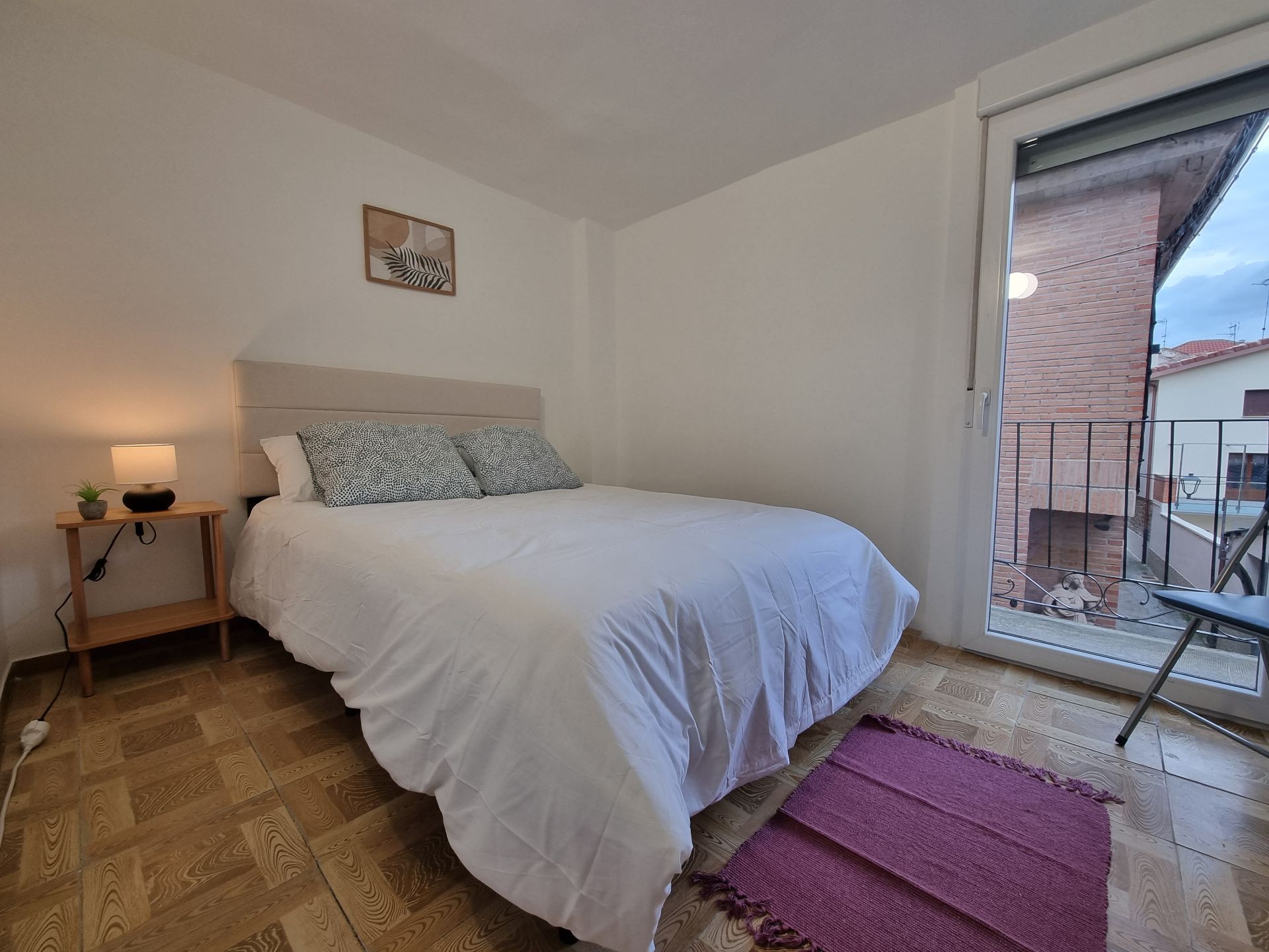 Dormitori de Finca rústica en venda en Los Arcos amb Calefacció, Traster i Moblat