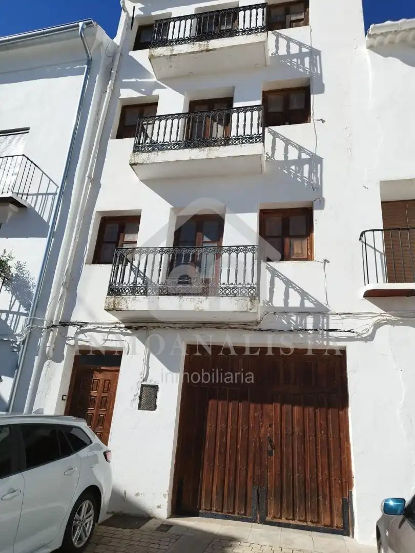 Exterior view of Houses for sale in Requena  with Terrace and Balcony