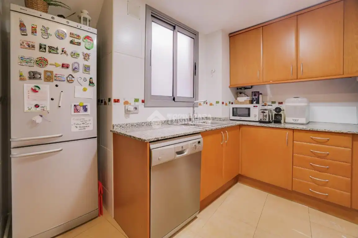 Küche von Wohnung zum Verkauf in Sant Boi de Llobregat mit Klimaanlage, Heizung und Terrasse