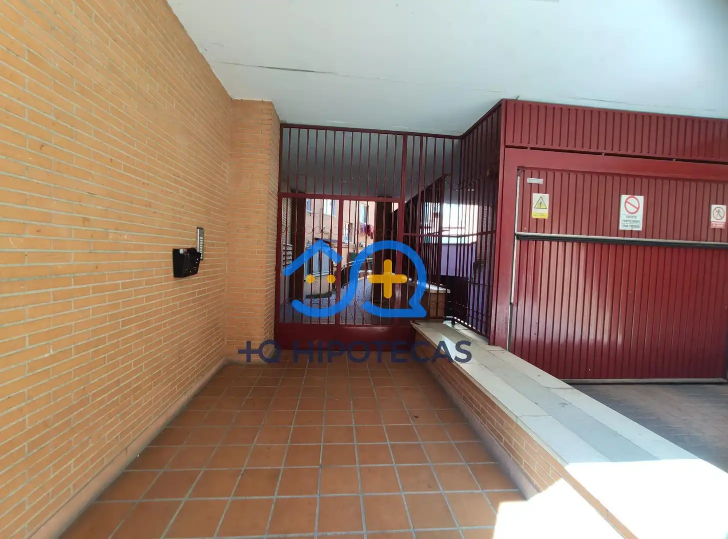 Parking of Flat for sale in Humanes de Madrid  with Parquet flooring, Storage room and Balcony