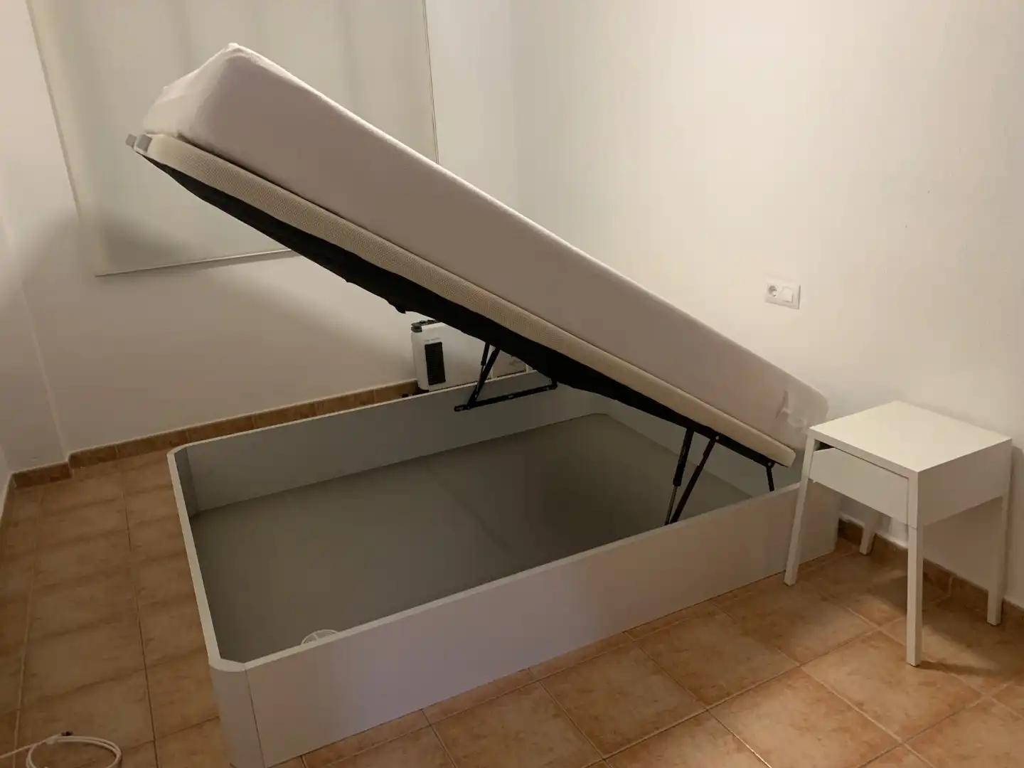 Bedroom of Flat for rent in Cartagena  with Air Conditioner, Furnished and Oven