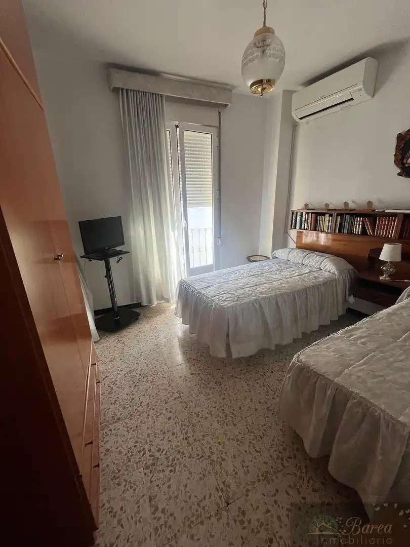 Piso con terraza en alquiler en Rute, imagen 3