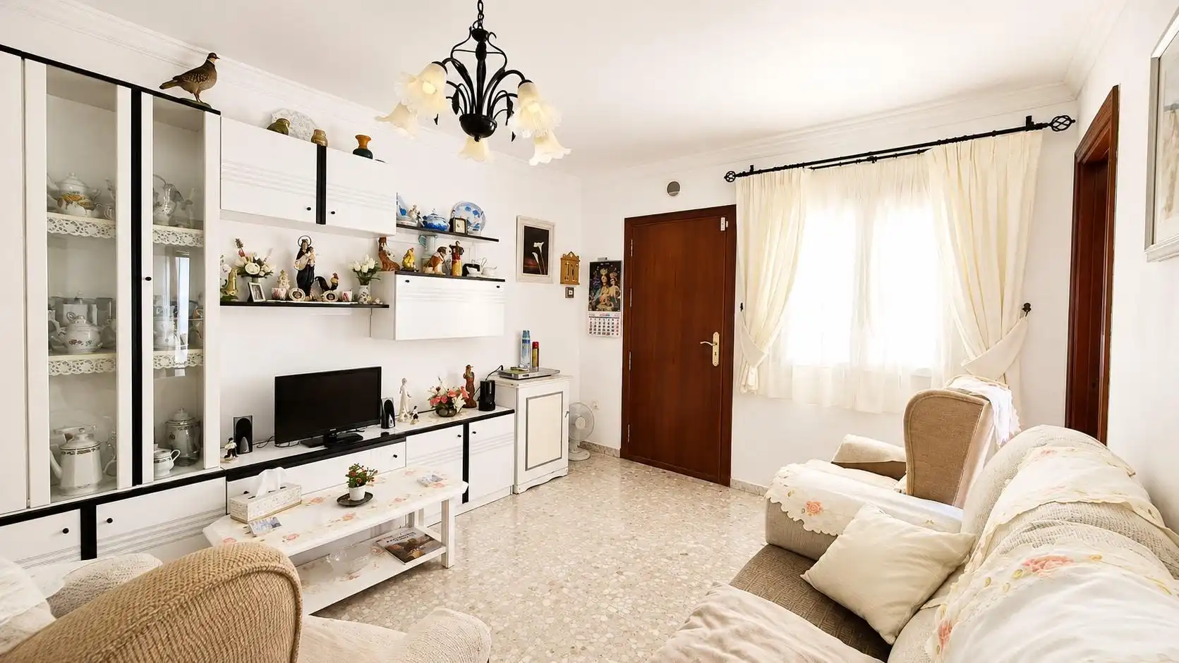 Sala d'estar de Apartament en venda en Estepona