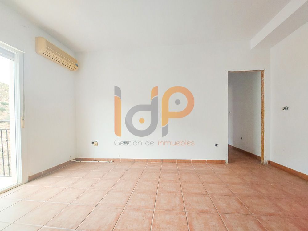 Piso en venta en Macael con Balcón