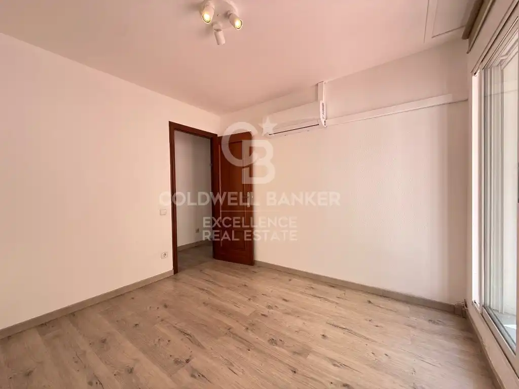 Flat for rent in Valencia  with Terrace and Balcony