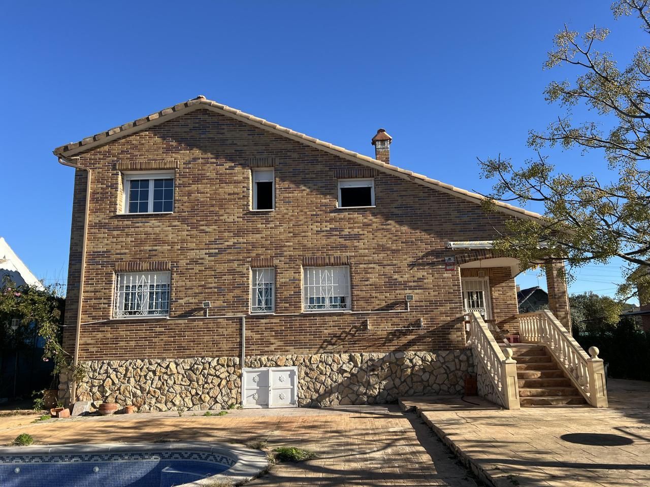 Vista exterior de Casa o chalet en venta en Torrejón del Rey con Calefacción
