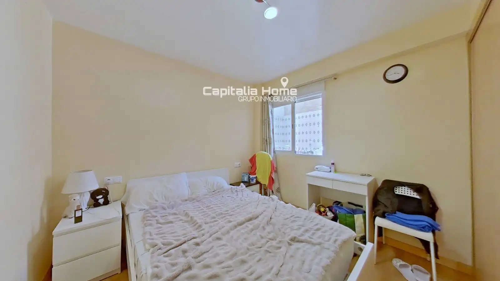 Habitación de Piso en venta en Alicante / Alacant con Aire acondicionado, Calefacción y Amueblado