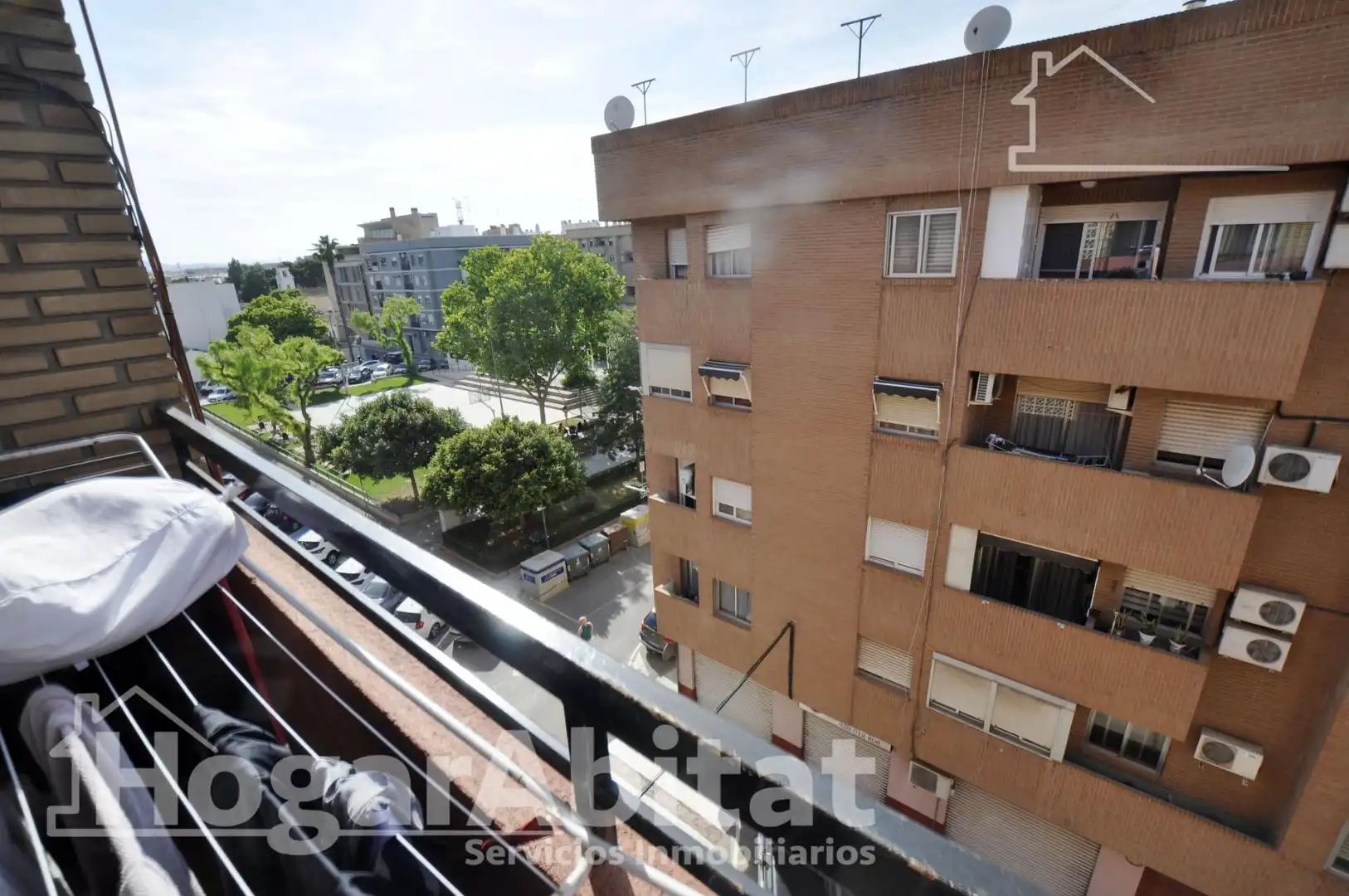 Vista exterior de Piso en venta en Xirivella con Aire acondicionado, Trastero y Balcón