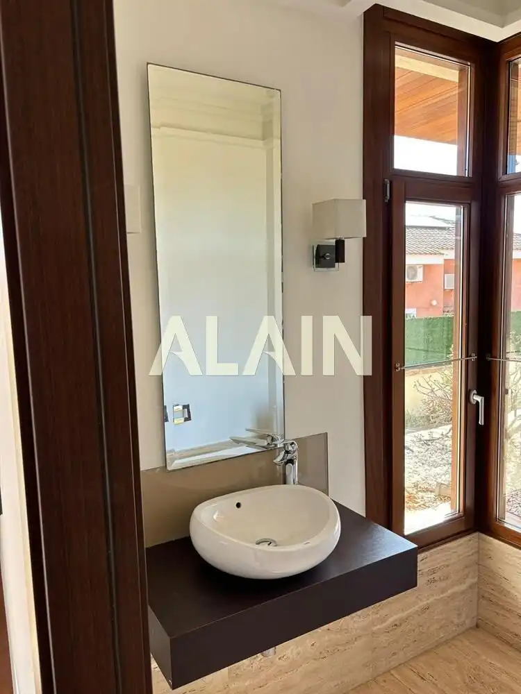 Baño de Casa o chalet en venta en L'Alfàs del Pi con Calefacción, Jardín privado y Terraza