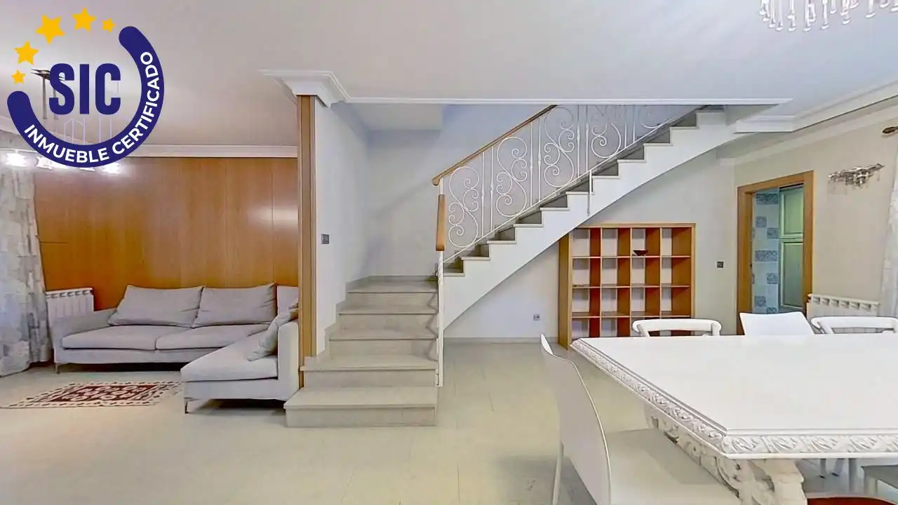 Haus oder Chalet zur Miete in Chiva mit Heizung und Terrasse
