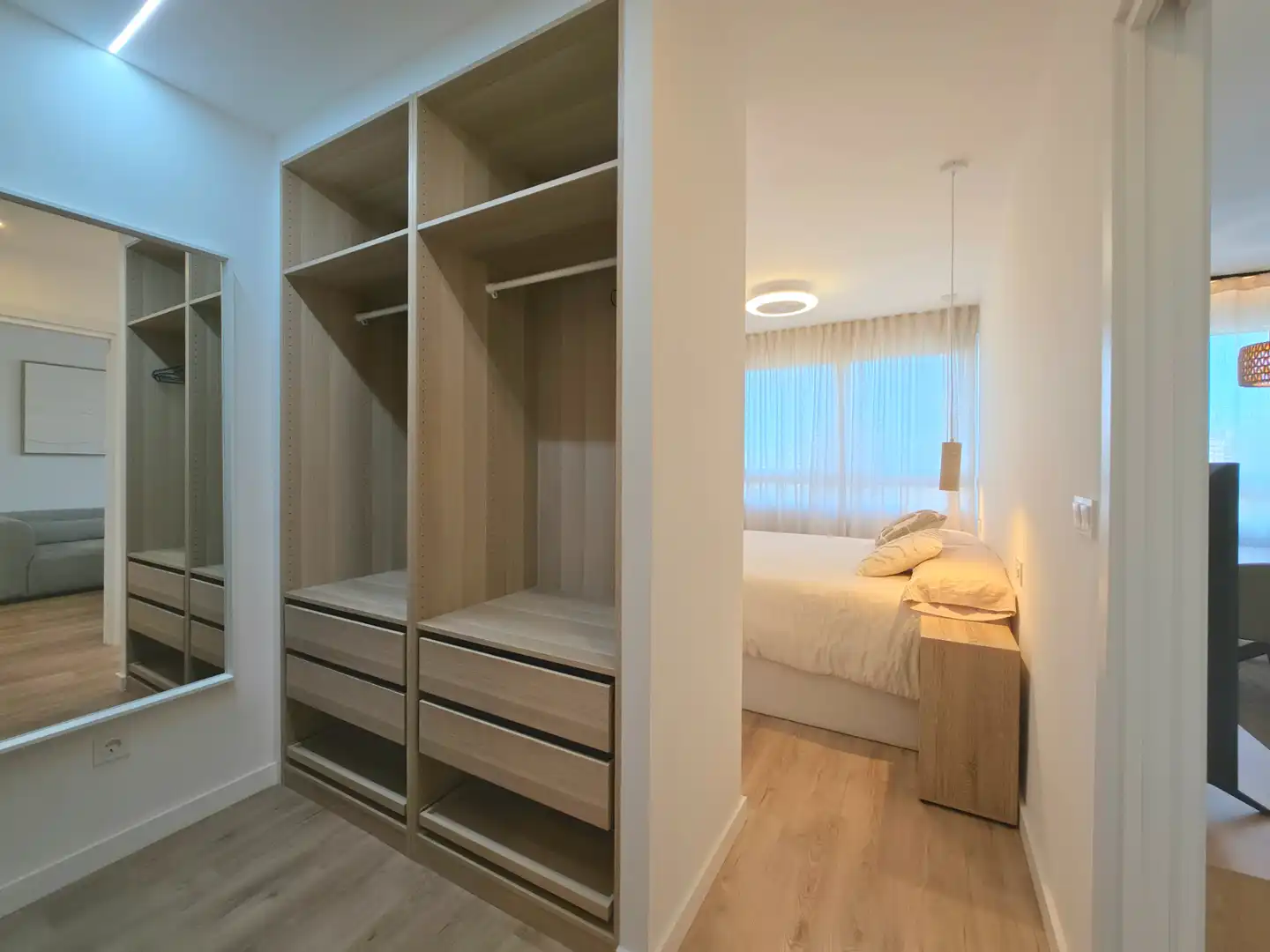 Habitación de Piso en venta en Alicante / Alacant con Aire acondicionado, Calefacción y Horno