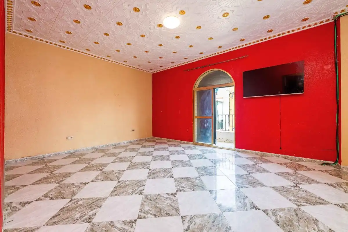 Casa adosada en venda en Sevilla amb Calefacció